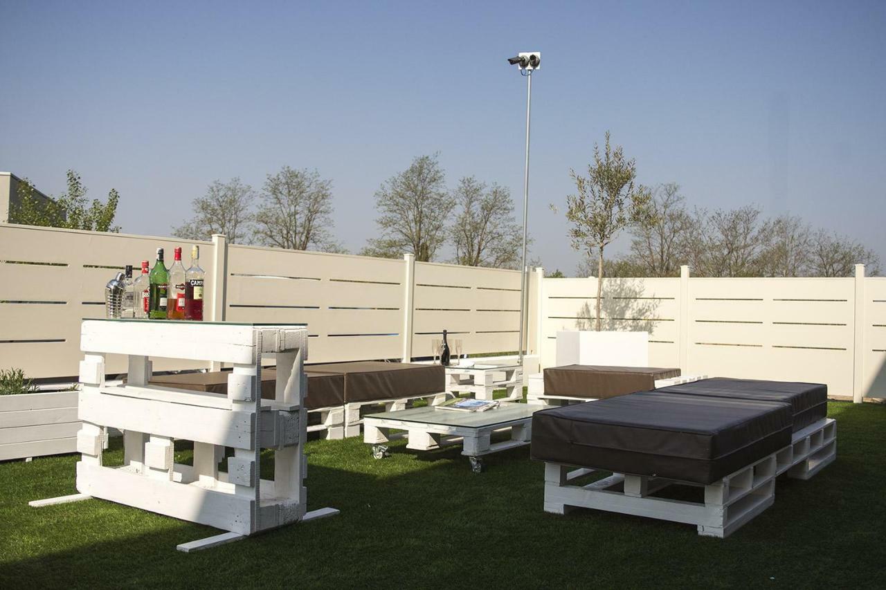 Home Suites Home Salionze Dış mekan fotoğraf