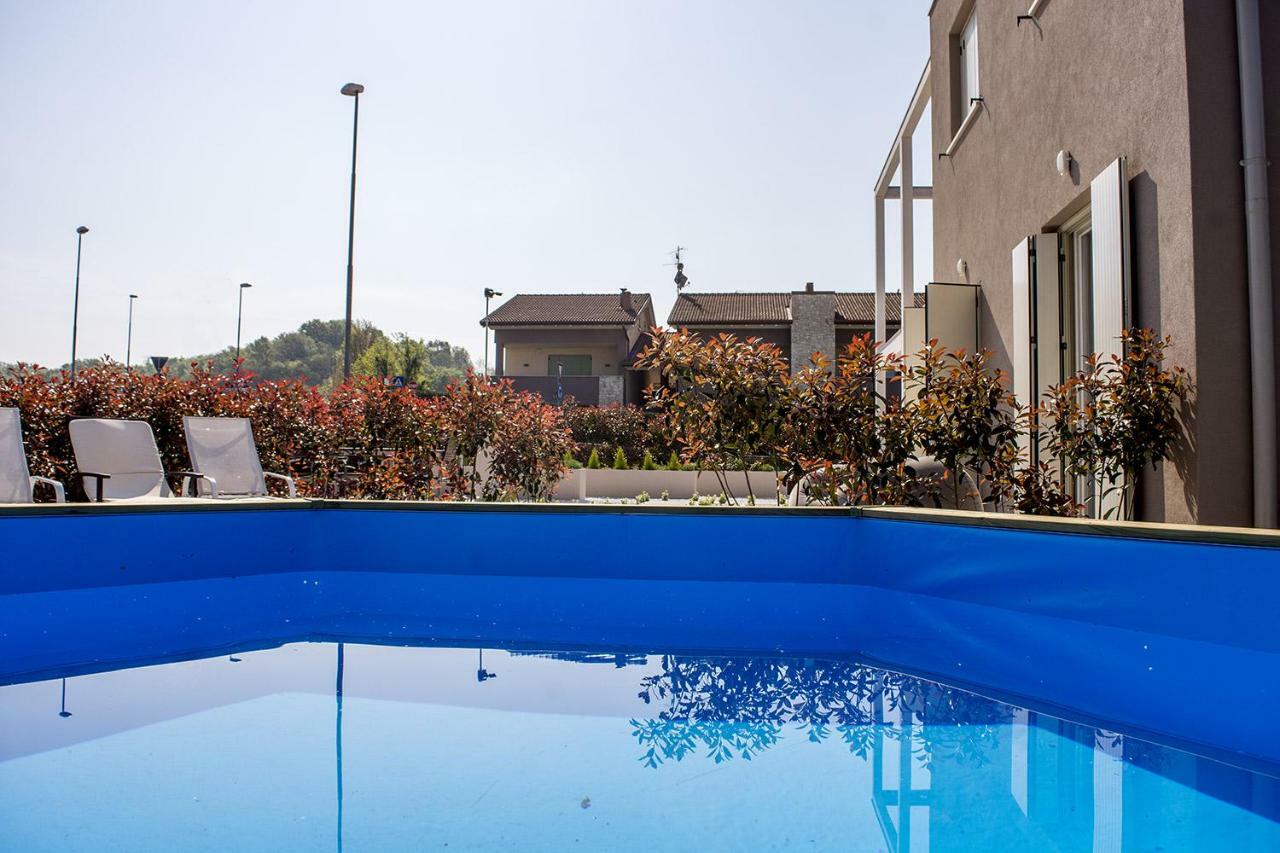Home Suites Home Salionze Dış mekan fotoğraf